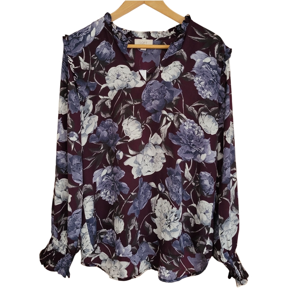 NWT Loft Outlet Blouse Womens Size M Purple Floral Smocked Sleeves